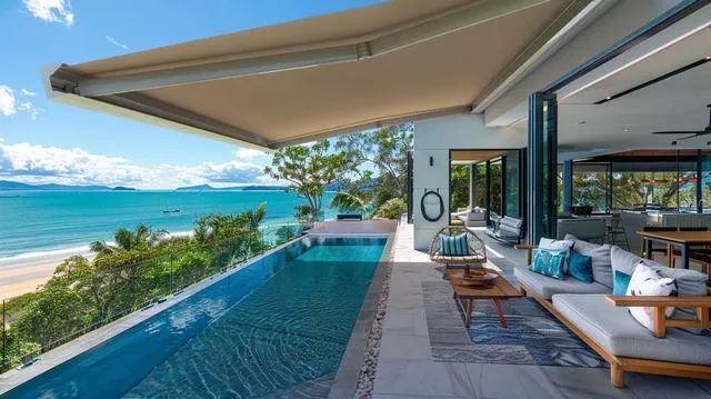 Villa Awnings