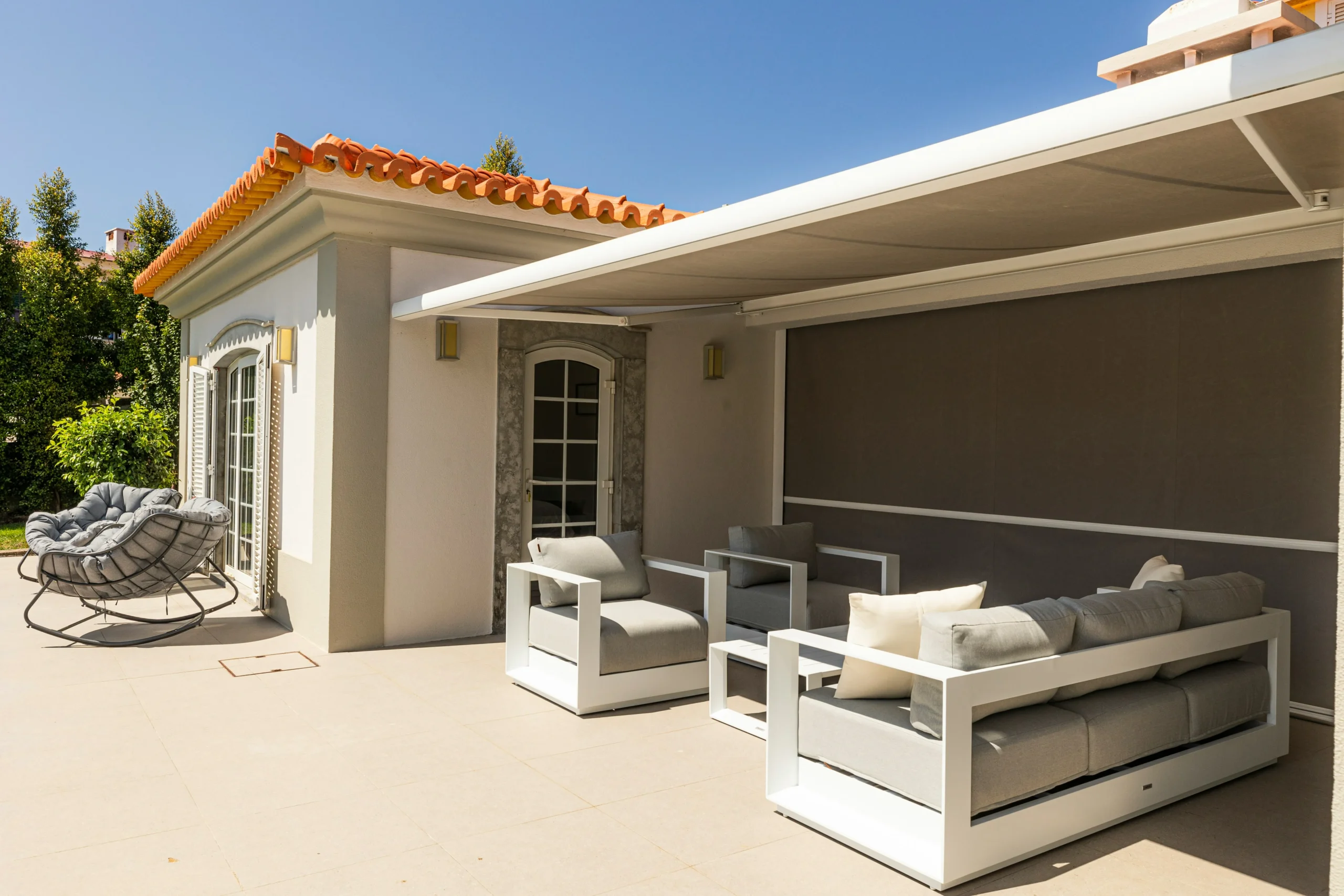 Retractable Awnings UAE